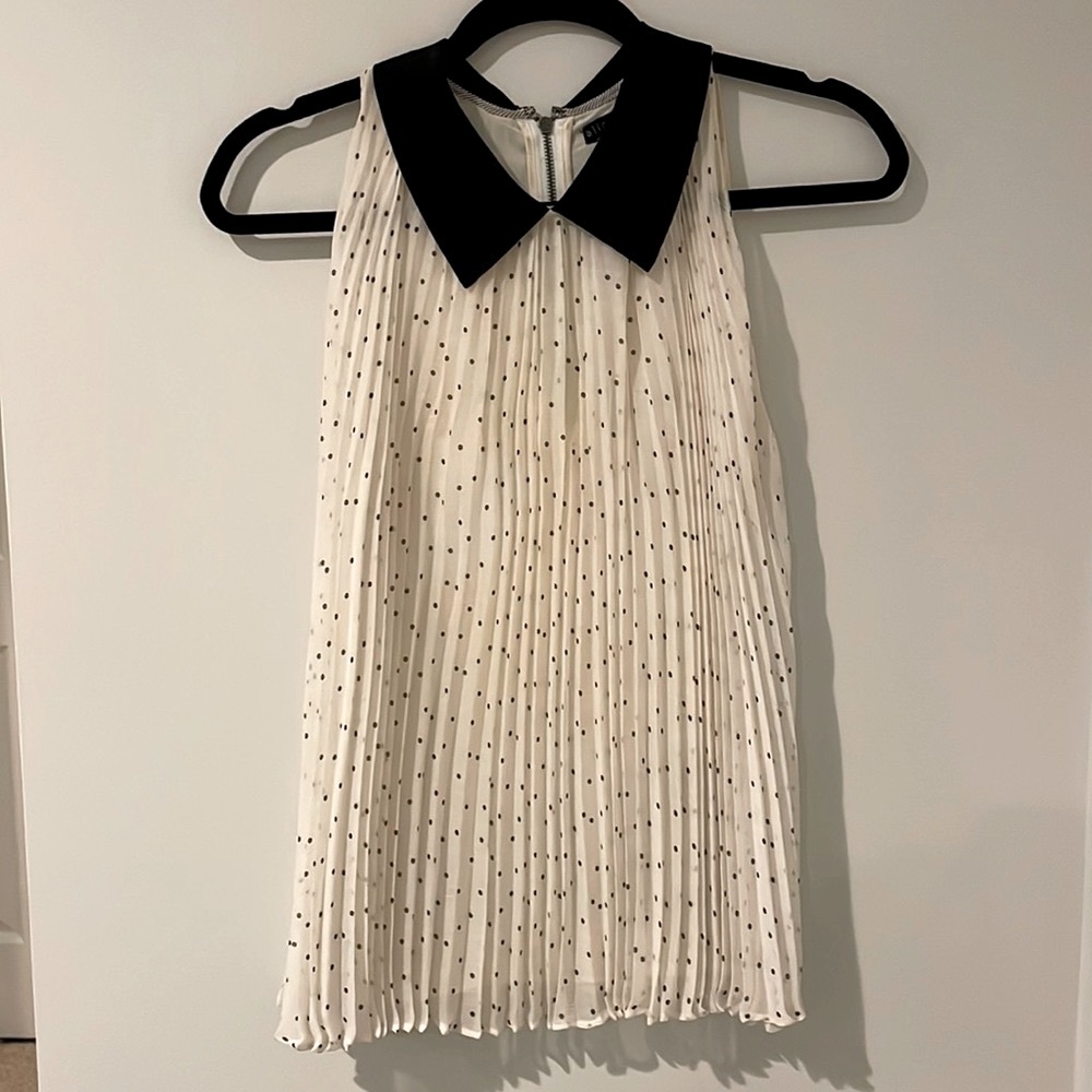 Alice + Olivia top